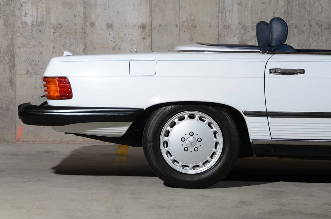 1989 Mercedes-Benz 560-Class 560 SL — photo 27