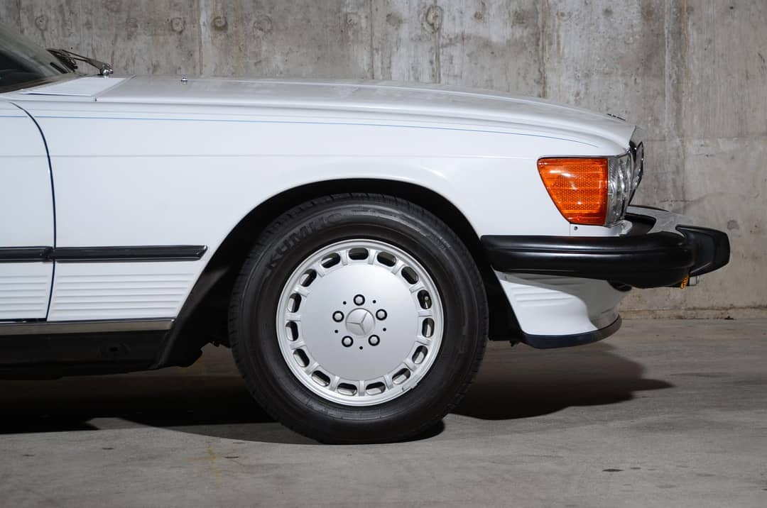 1989 Mercedes-Benz 560-Class 560 SL — photo 28