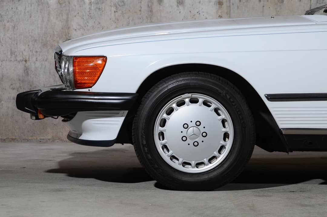 1989 Mercedes-Benz 560-Class 560 SL — photo 35