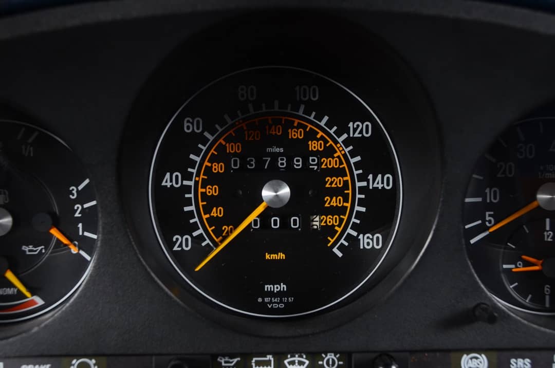 1989 Mercedes-Benz 560-Class 560 SL — photo 43