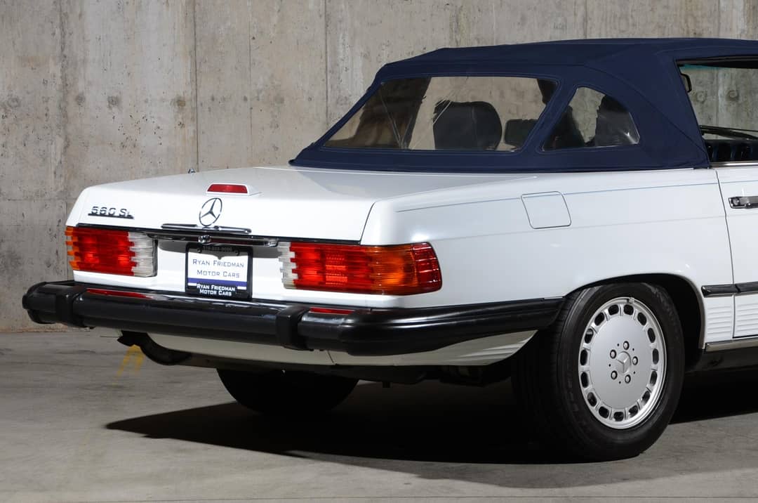 1989 Mercedes-Benz 560-Class 560 SL — photo 51