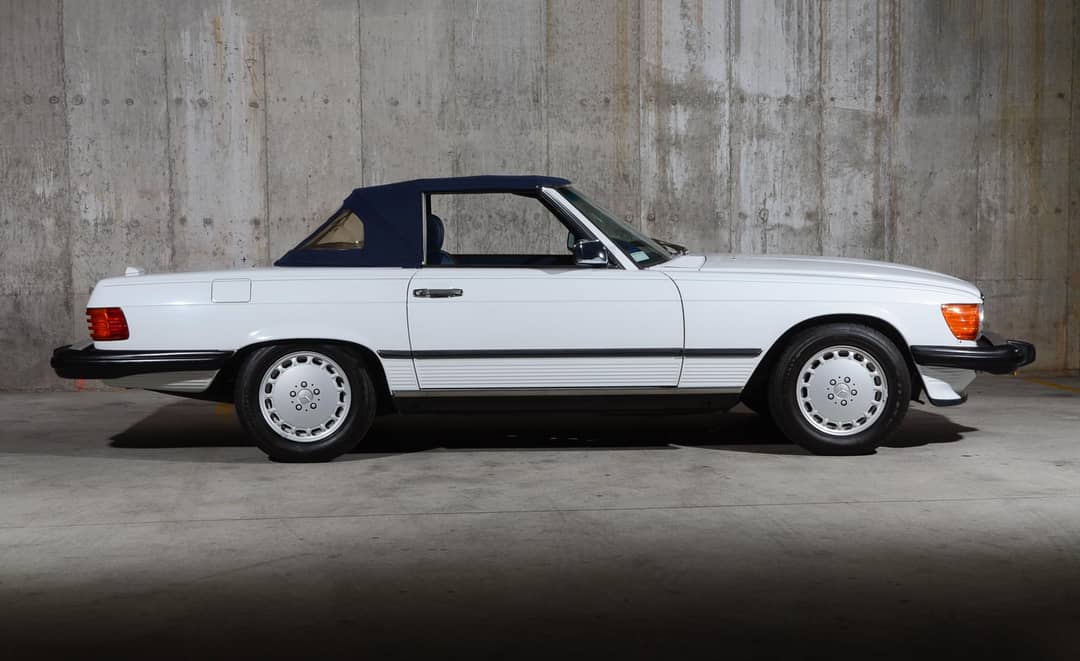 1989 Mercedes-Benz 560-Class 560 SL — photo 53