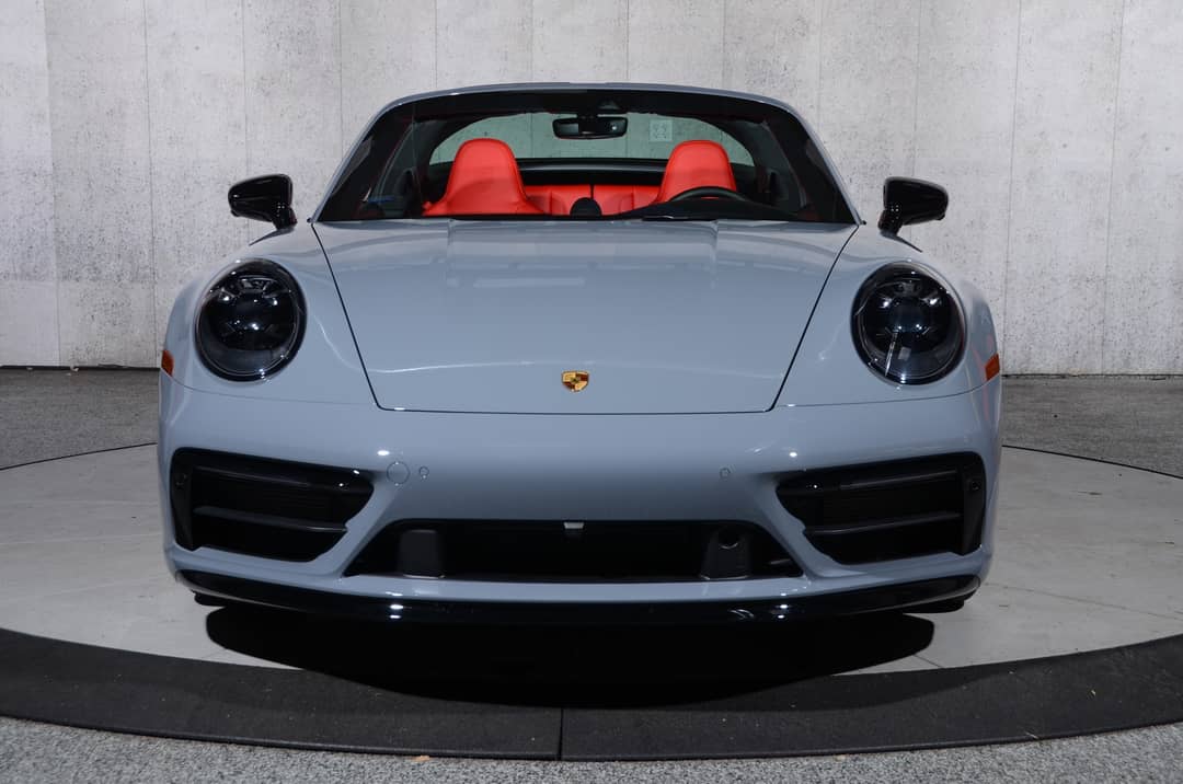2024 Porsche 911 Targa 4 GTS — photo 11