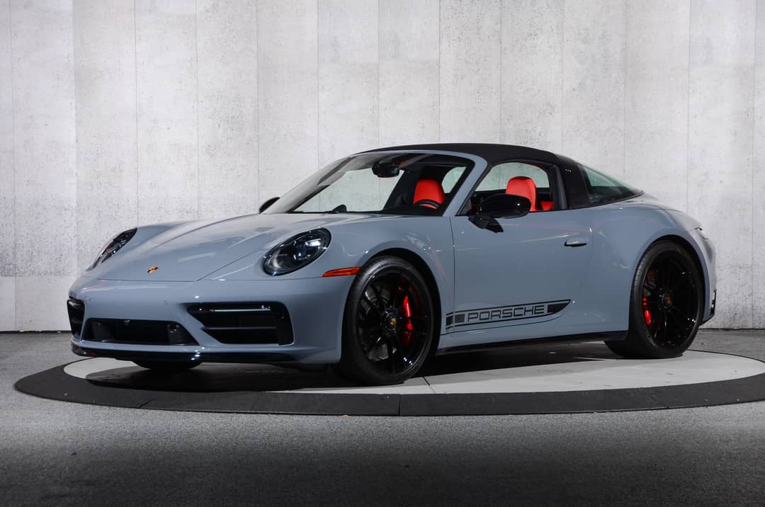 2024 Porsche 911 Targa 4 GTS — photo 17