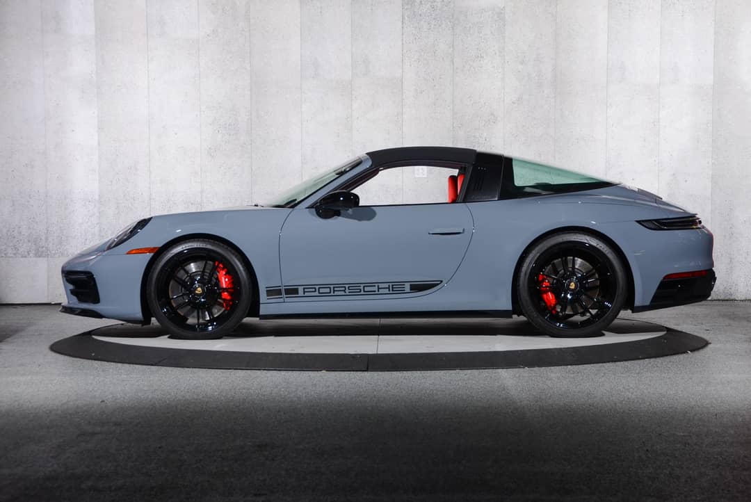 2024 Porsche 911 Targa 4 GTS — photo 19