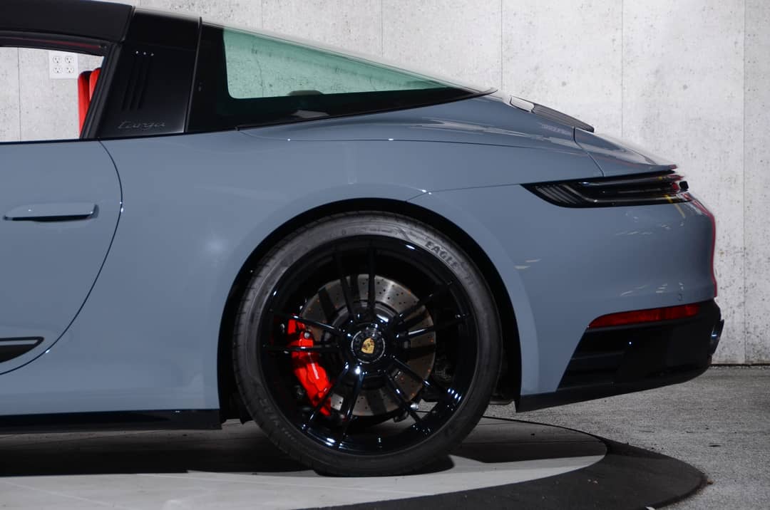 2024 Porsche 911 Targa 4 GTS — photo 21