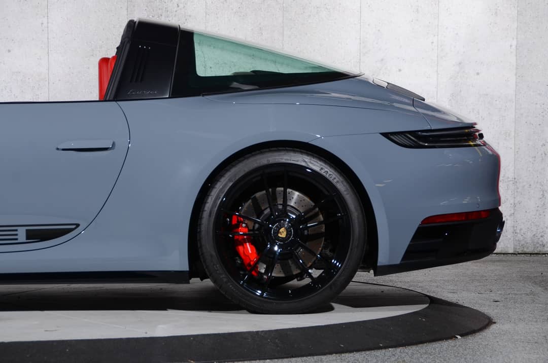 2024 Porsche 911 Targa 4 GTS — photo 23