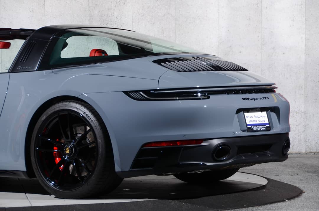 2024 Porsche 911 Targa 4 GTS — photo 24