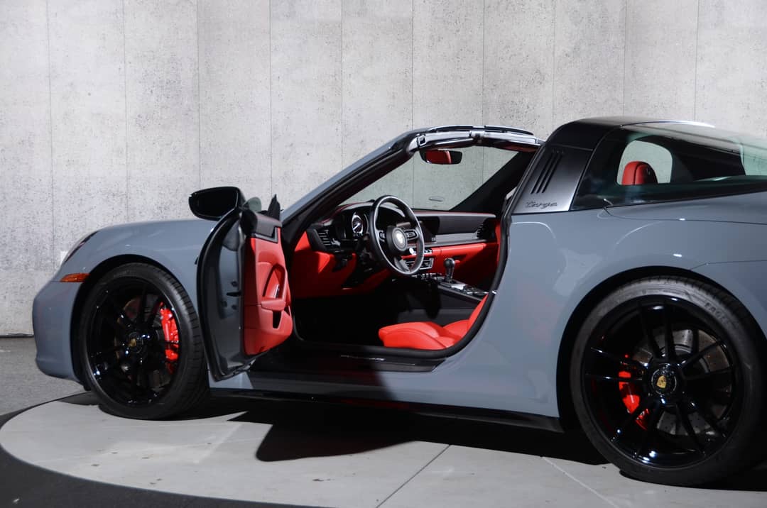 2024 Porsche 911 Targa 4 GTS — photo 27