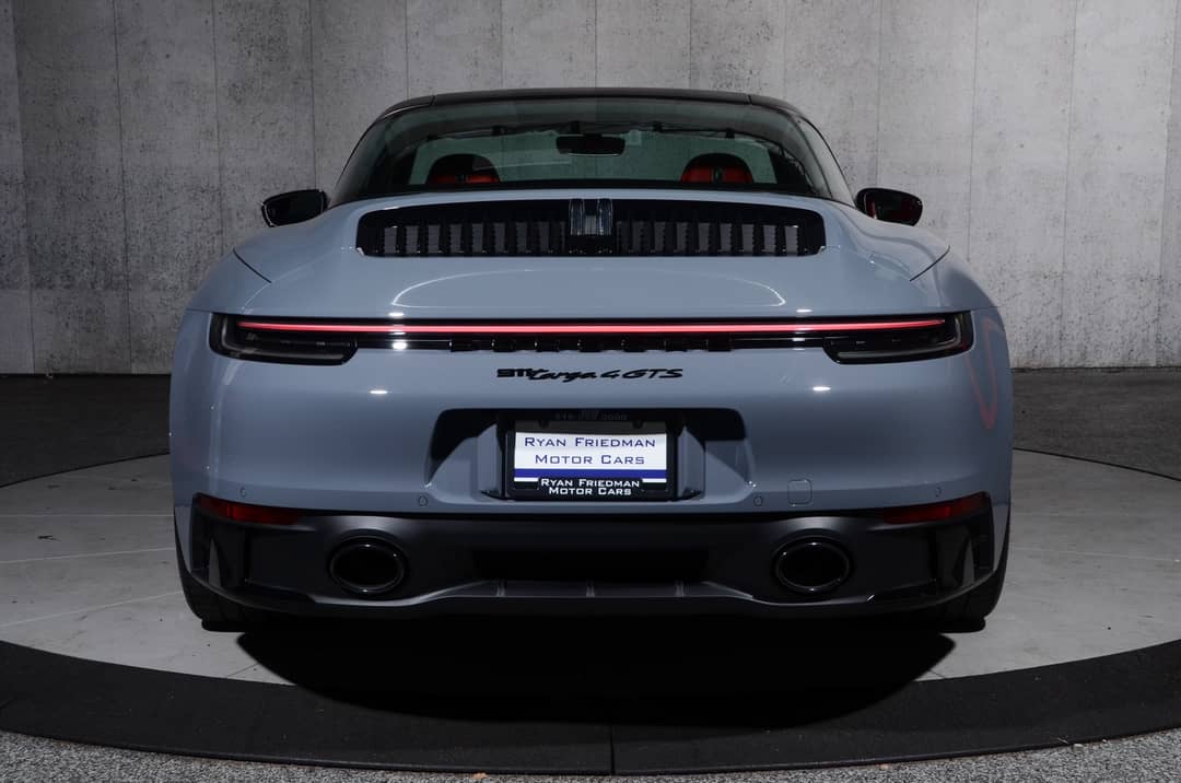 2024 Porsche 911 Targa 4 GTS — photo 32