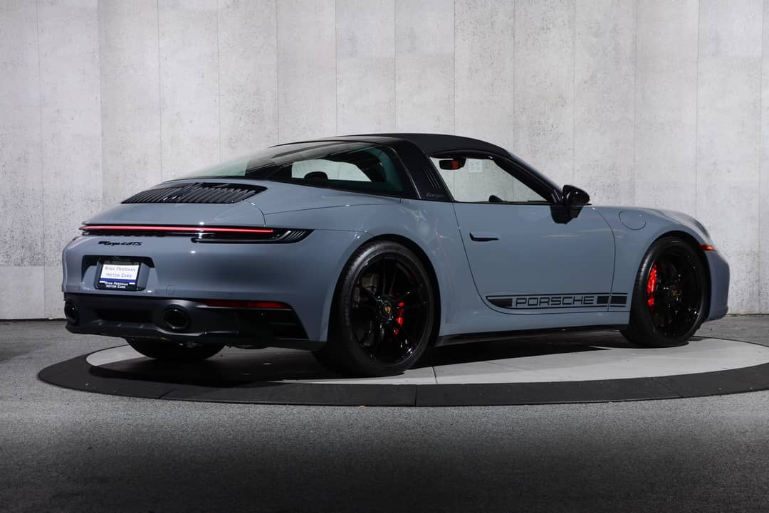 2024 Porsche 911 Targa 4 GTS — photo 34