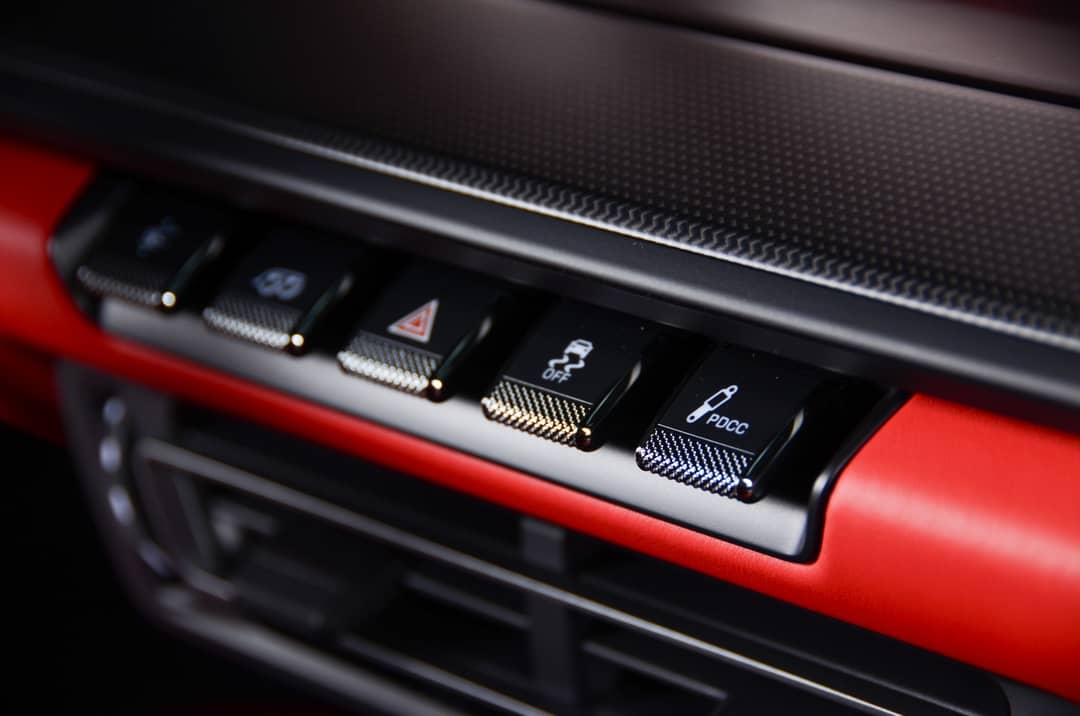 2024 Porsche 911 Targa 4 GTS — photo 39