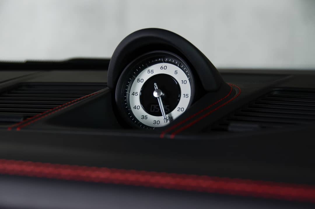 2024 Porsche 911 Targa 4 GTS — photo 42
