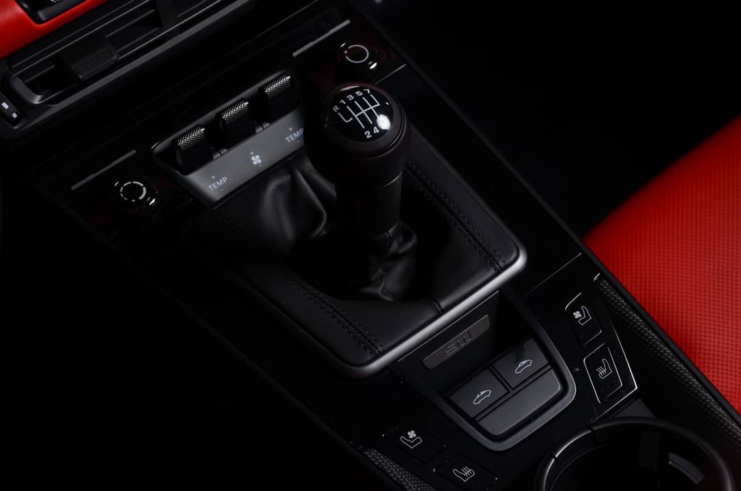 2024 Porsche 911 Targa 4 GTS — photo 45