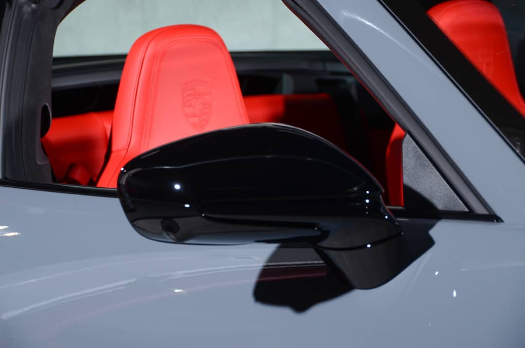2024 Porsche 911 Targa 4 GTS — photo 10