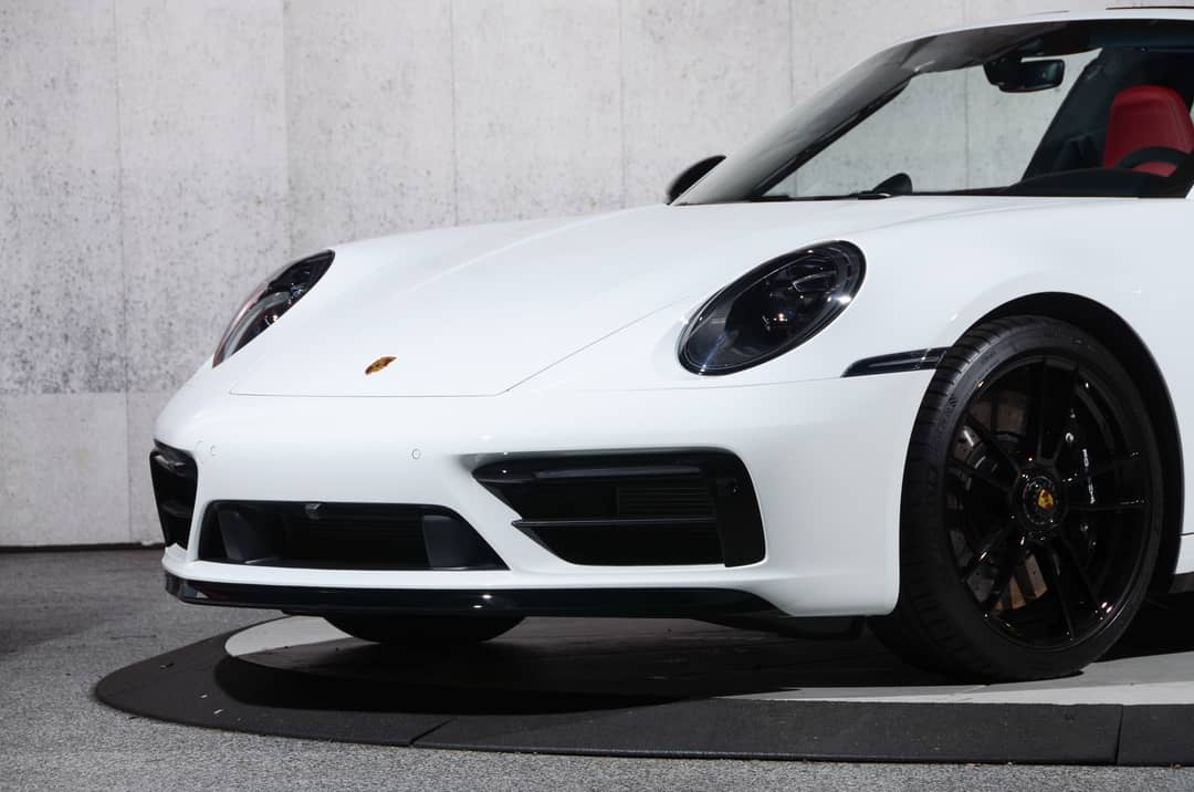 2024 Porsche 911 Targa 4 GTS — photo 15