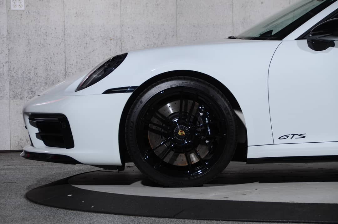 2024 Porsche 911 Targa 4 GTS — photo 19