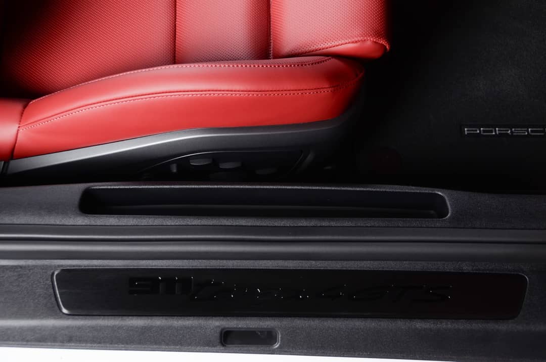 2024 Porsche 911 Targa 4 GTS — photo 36
