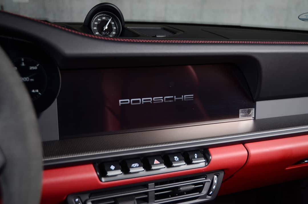 2024 Porsche 911 Targa 4 GTS — photo 49