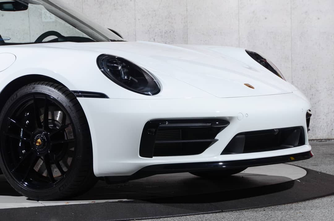 2024 Porsche 911 Targa 4 GTS — photo 7