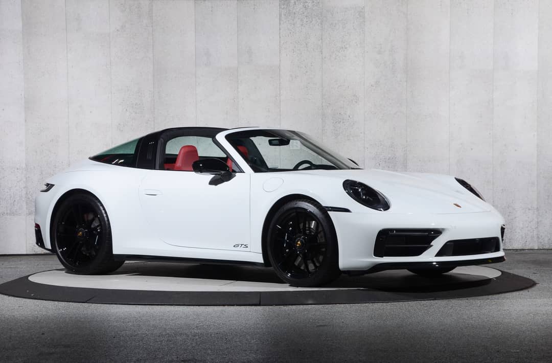 2024 Porsche 911 Targa 4 GTS — photo 8