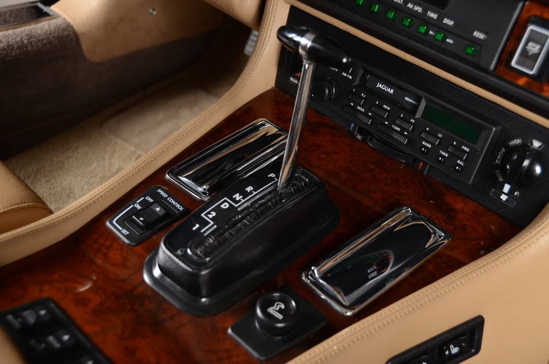 1990 Jaguar XJ-Series XJS — photo 14