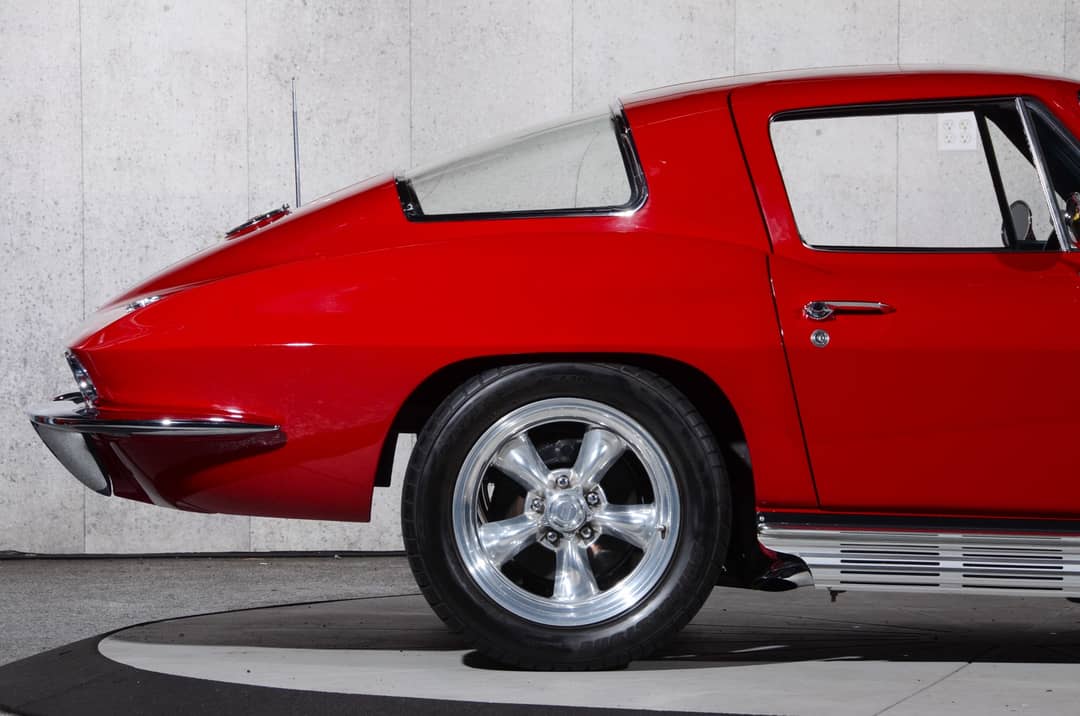 1967 Chevrolet Corvette — photo 2