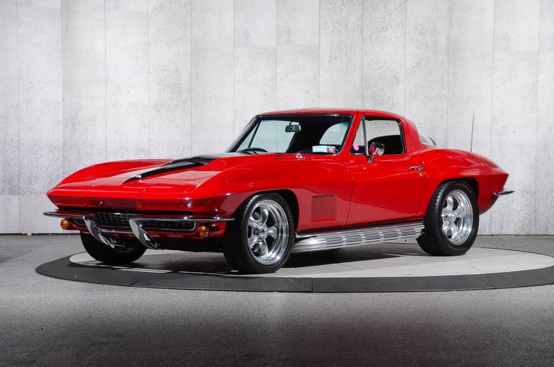 1967 Chevrolet Corvette — photo 11