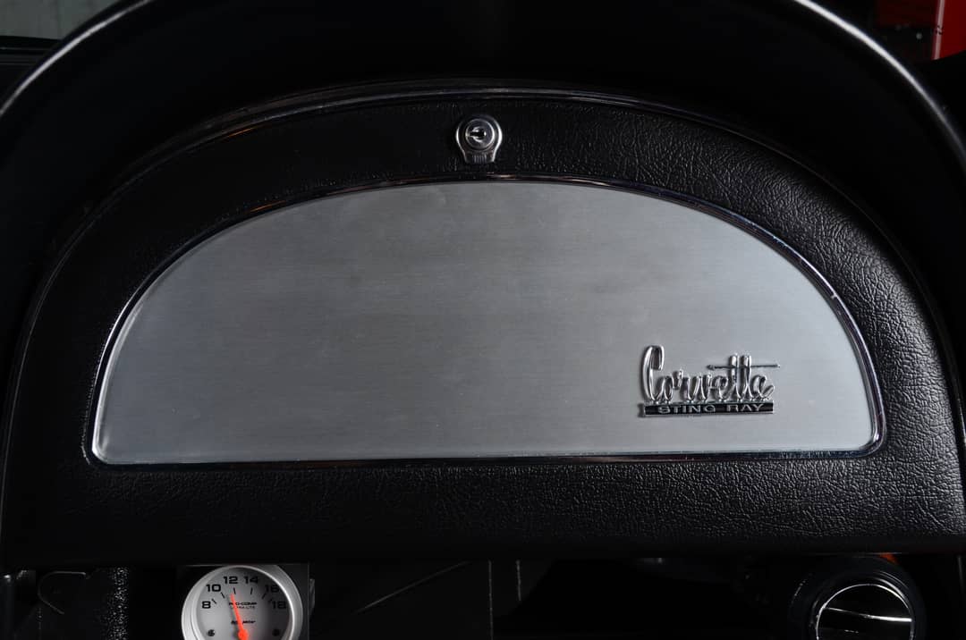 1967 Chevrolet Corvette — photo 32