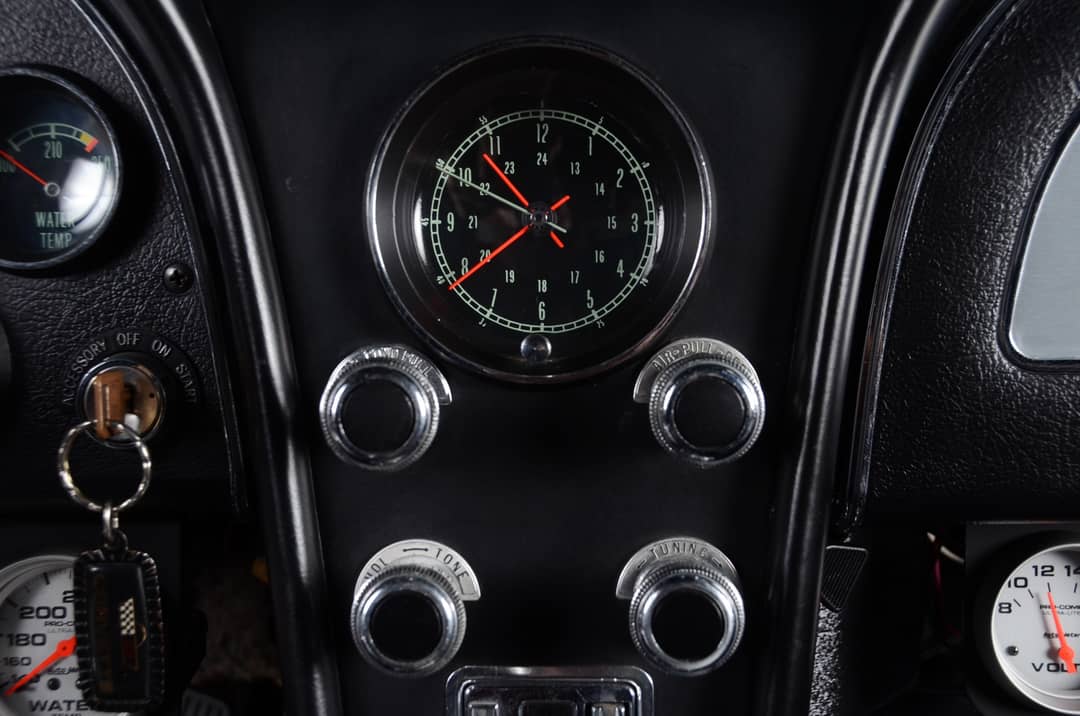1967 Chevrolet Corvette — photo 34