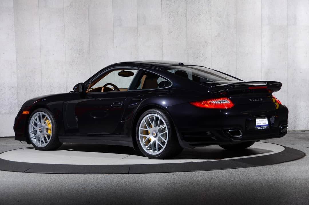2011 Porsche 911 Turbo S — photo 16