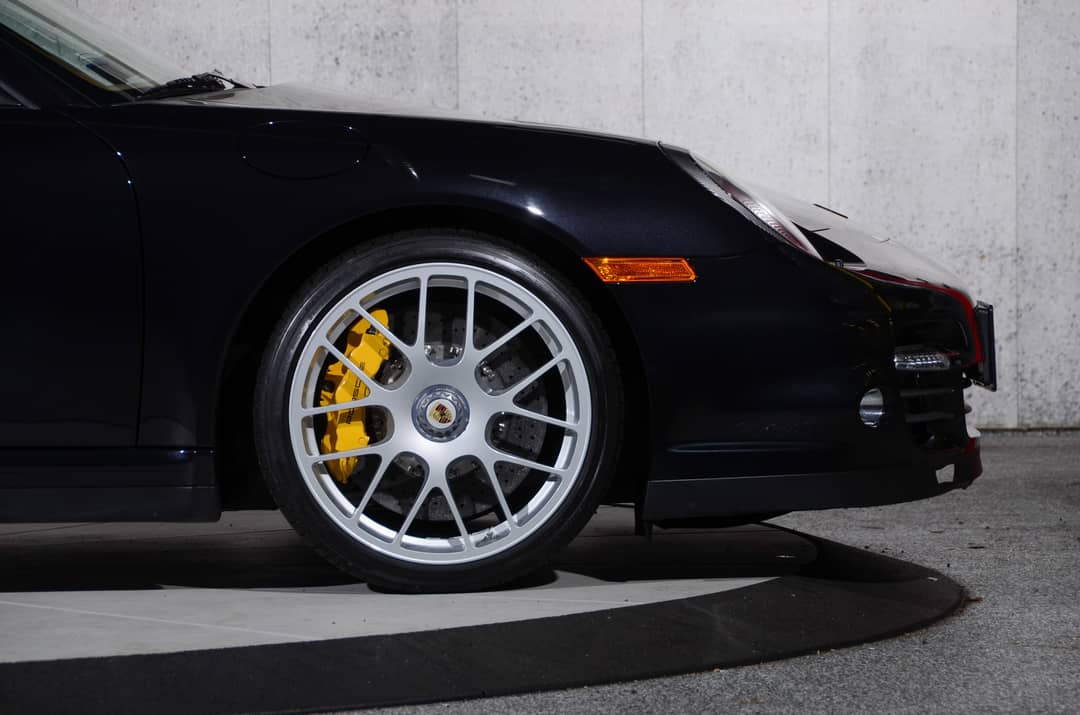 2011 Porsche 911 Turbo S — photo 3