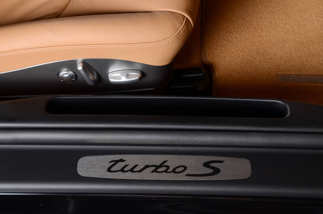 2011 Porsche 911 Turbo S — photo 27