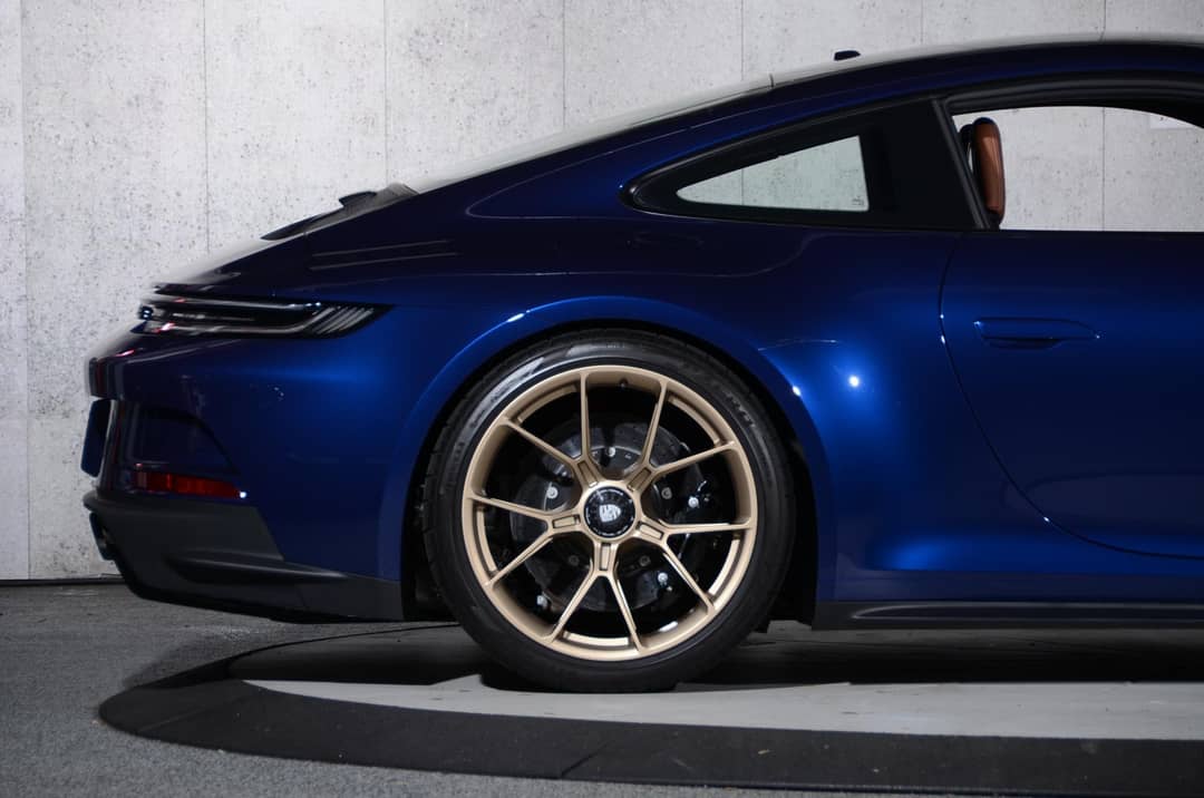 2024 Porsche 911 GT3 Touring — photo 2