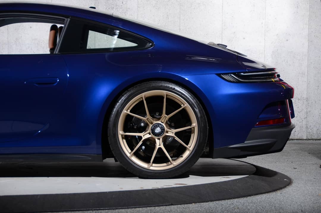 2024 Porsche 911 GT3 Touring — photo 11