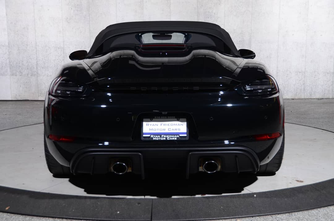 2021 Porsche 718 Boxster Spyder — photo 2