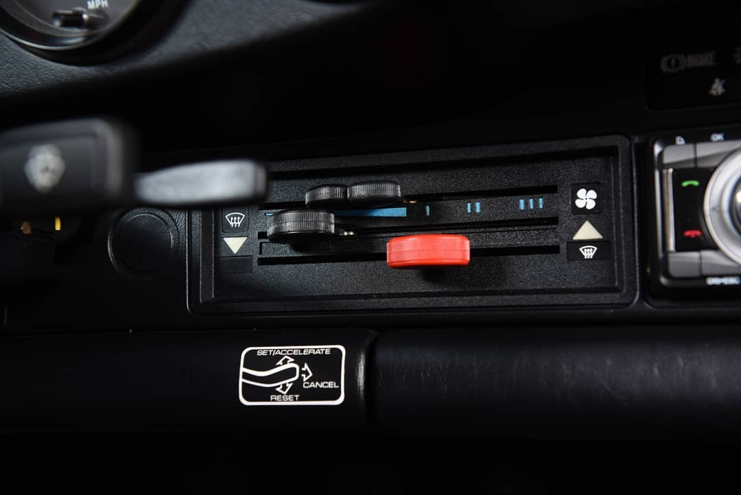 1989 Porsche 911 Targa Carrera — photo 15
