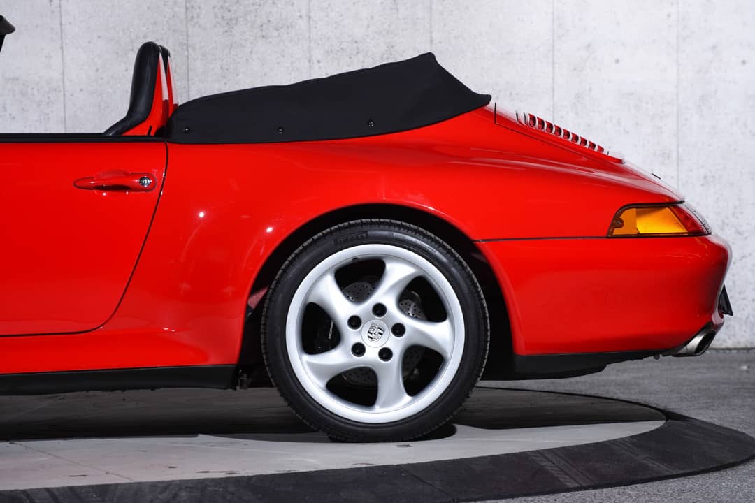 1998 Porsche 911 Carrera S — photo 32