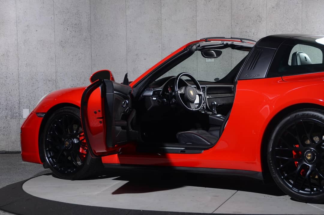 2016 Porsche 911 Targa 4 GTS — photo 17