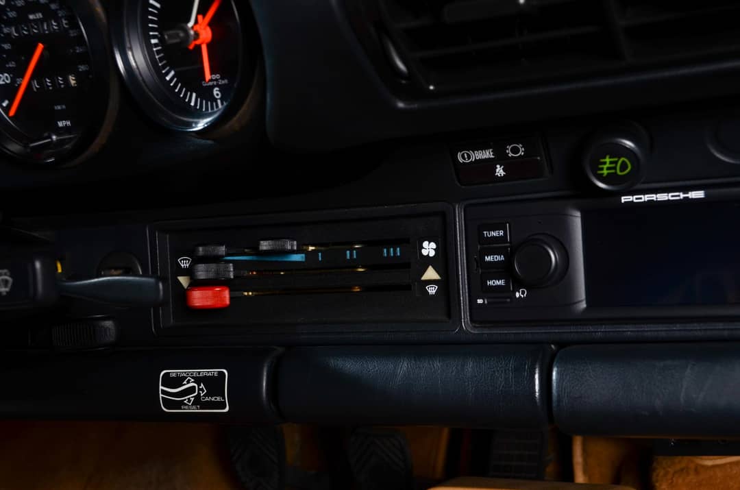 1989 Porsche 911 Carrera Turbo Look — photo 40
