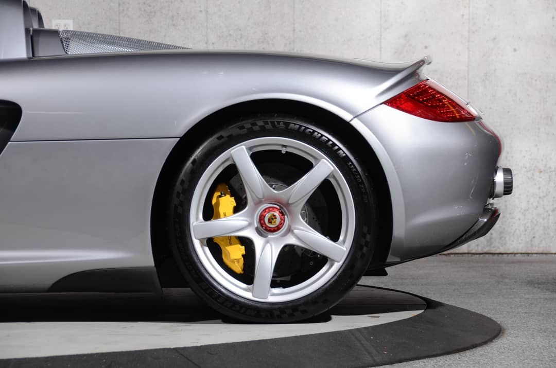 2005 Porsche Carrera GT — photo 16
