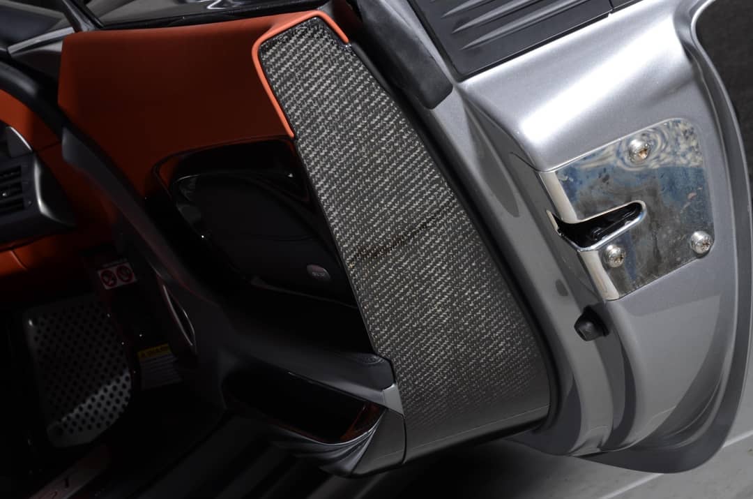 2005 Porsche Carrera GT — photo 27