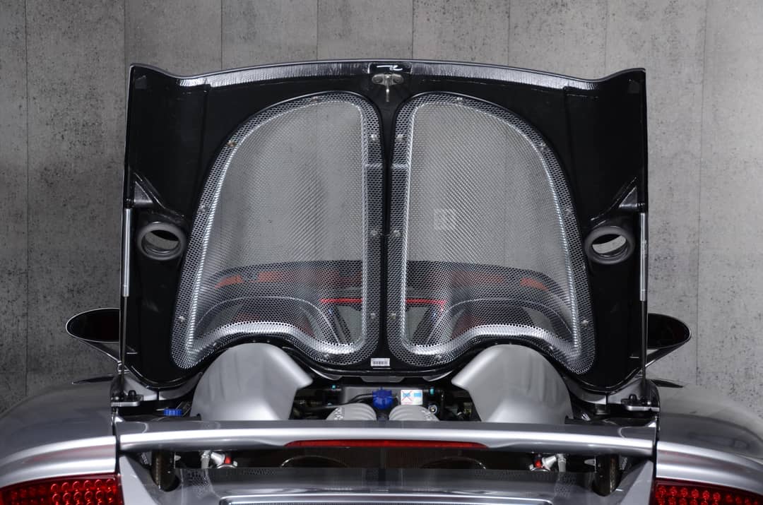 2005 Porsche Carrera GT — photo 40