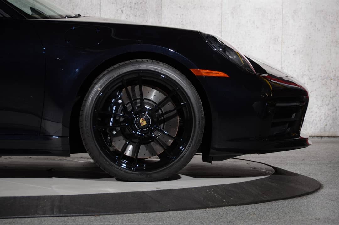 2024 Porsche 911 Targa 4 GTS — photo 12