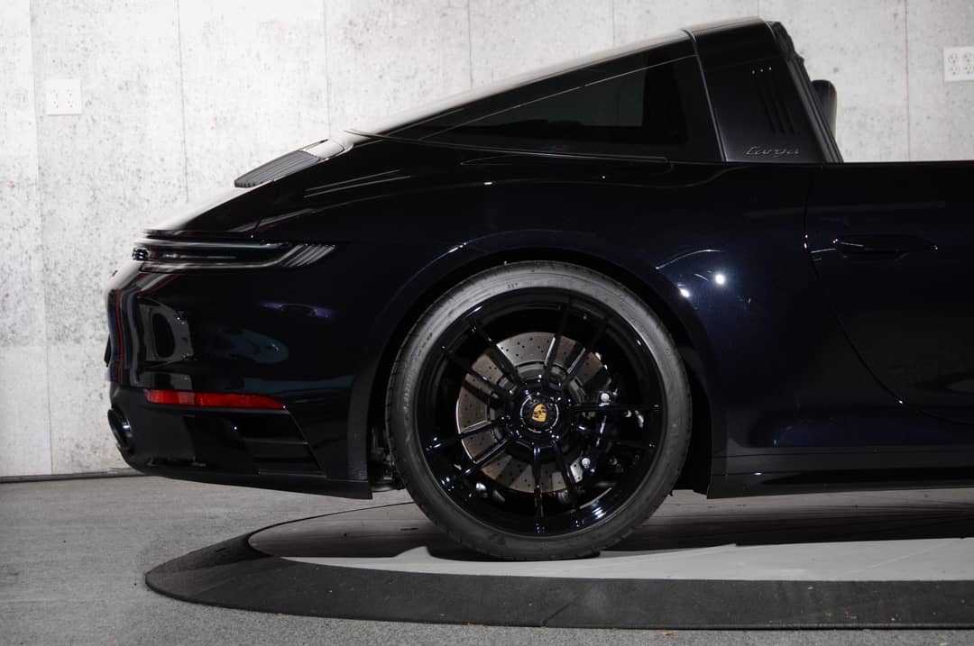 2024 Porsche 911 Targa 4 GTS — photo 15