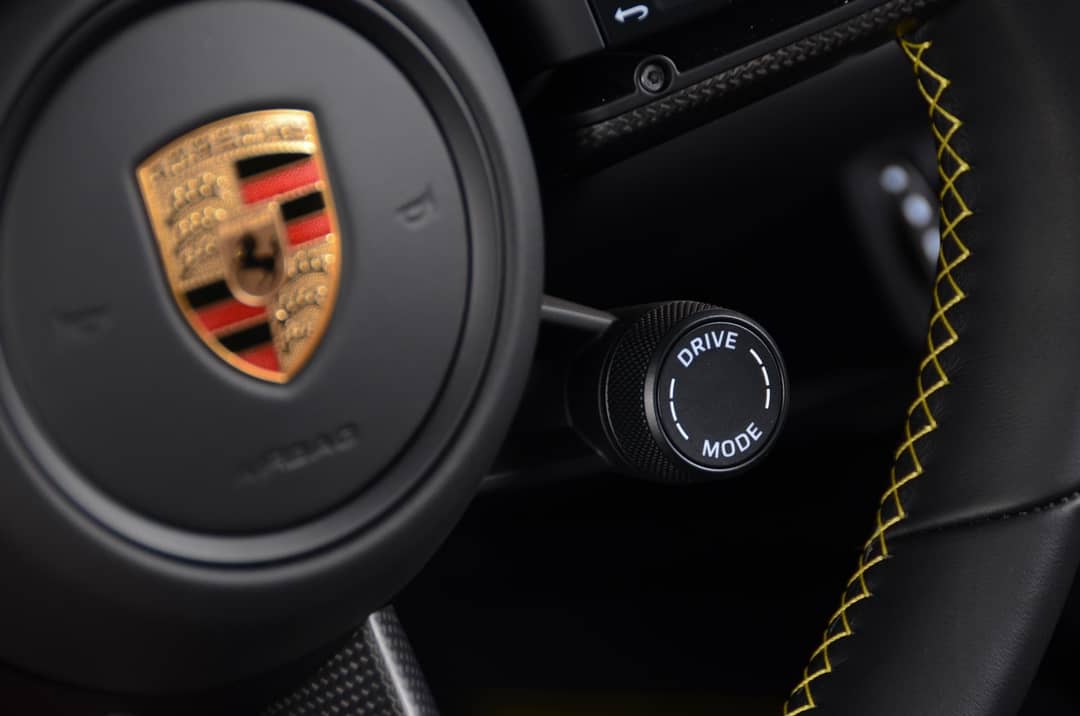 2024 Porsche 911 Targa 4 GTS — photo 25