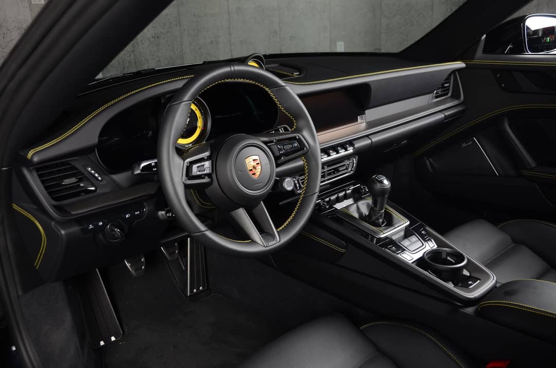 2024 Porsche 911 Targa 4 GTS — photo 4