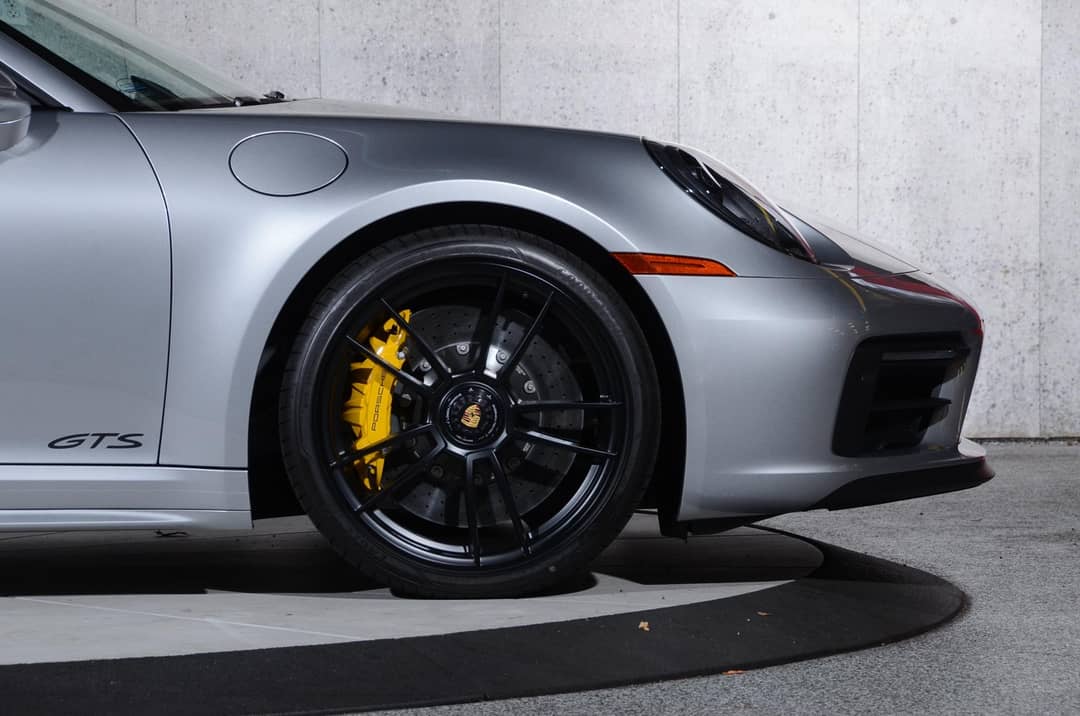 2024 Porsche 911 Targa 4 GTS — photo 12