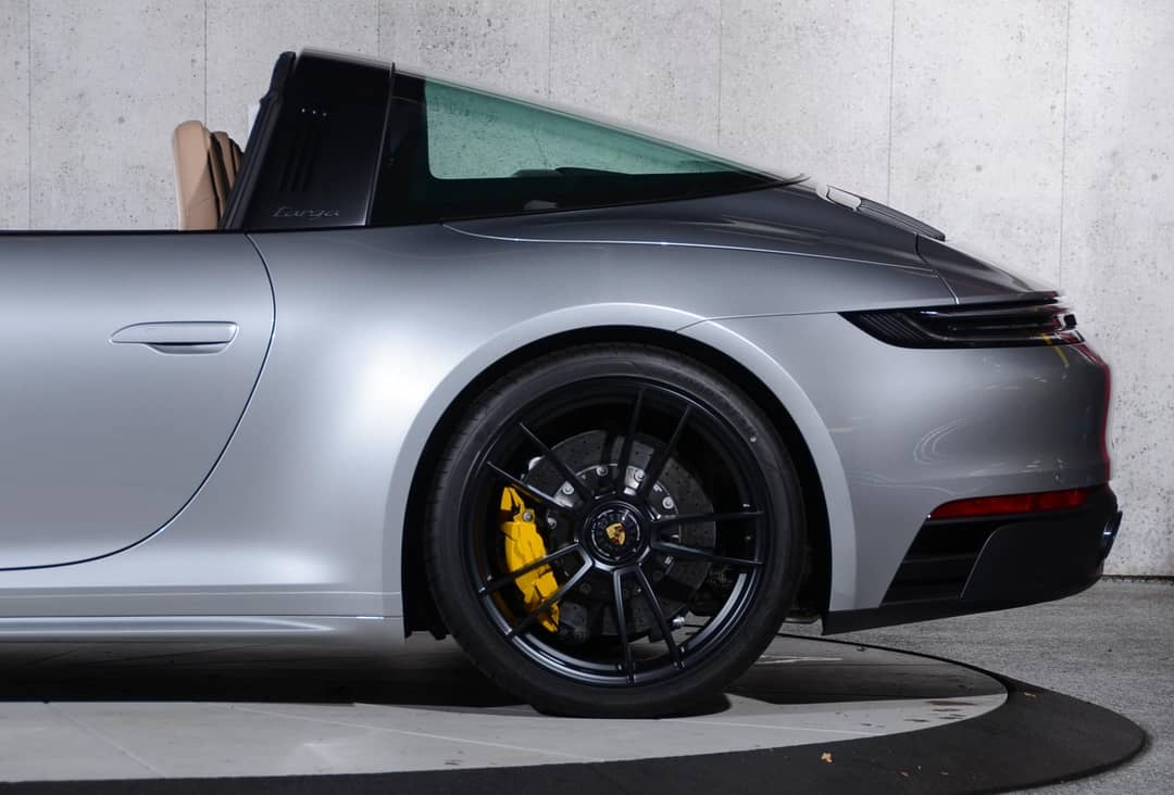 2024 Porsche 911 Targa 4 GTS — photo 13