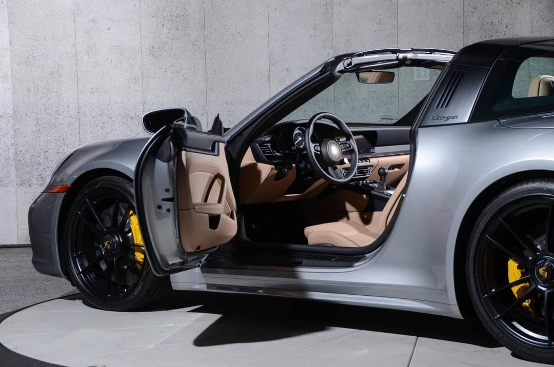 2024 Porsche 911 Targa 4 GTS — photo 15